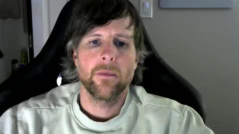 Snapshot of pecas90 chatting on 12/22/25, 01:57 pecas90 online show from 12/22/25, 01:57