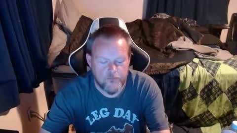 pecker40 online show from 12/10/24, 02:27