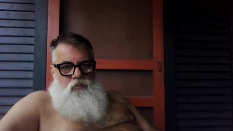 Snapshot of pecos8686 chatting on 09/08/25, 04:50 pecos8686 online show from 09/08/25, 04:50