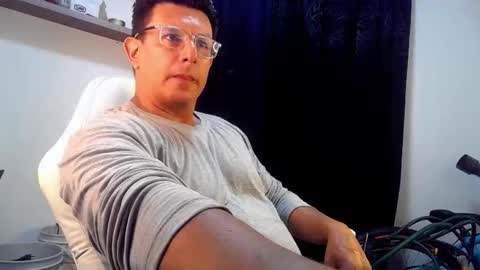 Snapshot of pedro_picapica chatting on 04/28/26, 03:11 Pedro online show from 04/28/26, 03:11