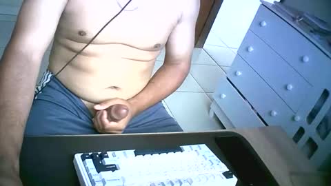 Snapshot of pedrohenriqueqq2309 chatting on 10/14/25, 01:01 pedrohenriqueqq2309 online show from 10/14/25, 01:01