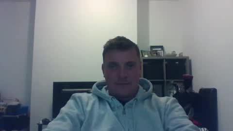 Snapshot of pedrok87 chatting on 04/12/26, 11:54 pedrok87 online show from 04/12/26, 11:54