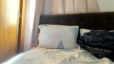 Snapshot of pedroo3689 chatting on 03/21/26, 01:16 pedroo3689 online show from 03/21/26, 01:16