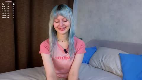 Snapshot of peek_in_my_window chatting on 09/10/25, 02:00 tony online show from 09/10/25, 02:00