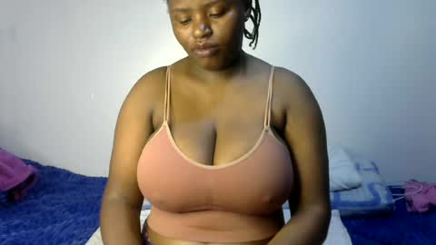 Snapshot of peekyshams chatting on 06/22/26, 04:53 peekyshams online show from 06/22/26, 04:53