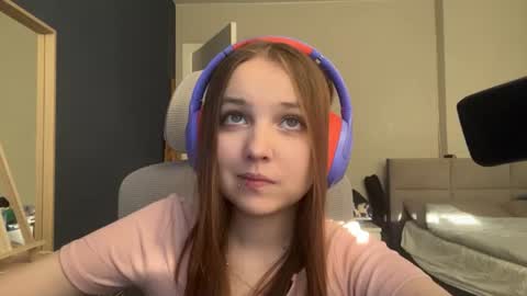 Luna Vale online show from 06/30/26, 03:46