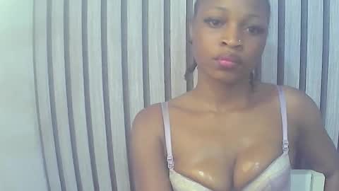 Lizzy online show from 11/30/25, 09:46