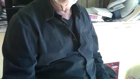 Snapshot of pegaso1000 chatting on 04/06/26, 10:49 pegaso1000 online show from 04/06/26, 10:49