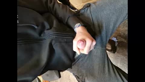 Snapshot of pelnutrauks chatting on 02/27/25, 09:47 pelnutrauks online show from 02/27/25, 09:47