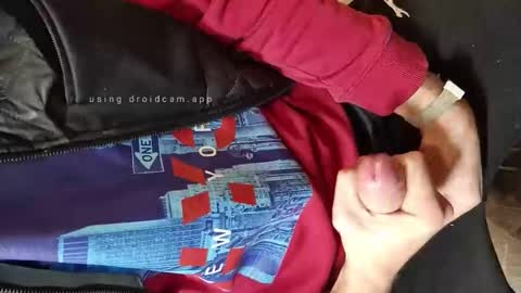 Snapshot of pelnutrauks chatting on 10/19/25, 07:14 pelnutrauks online show from 10/19/25, 07:14