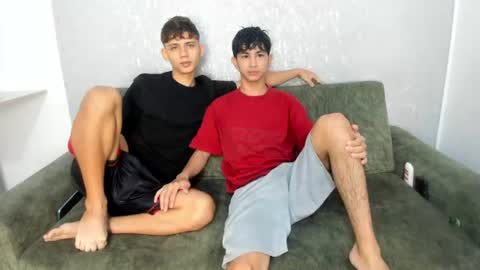 Snapshot of pelusos_mens chatting on 07/03/26, 02:12 CAIN-19 ALLEN-18 RONALD-18 AUSTIN-18 MOD DANTE online show from 07/03/26, 02:12