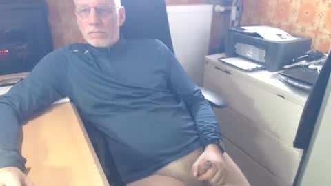 Pemue65 online show from 03/27/26, 08:37