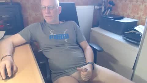 Pemue65 online show from 04/30/26, 06:53