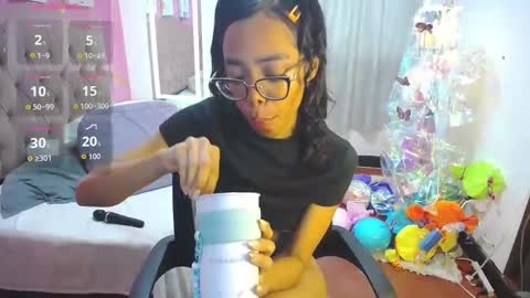 Snapshot of peneelopeecute chatting on 11/17/25, 08:14 peneelopeecute online show from 11/17/25, 08:14