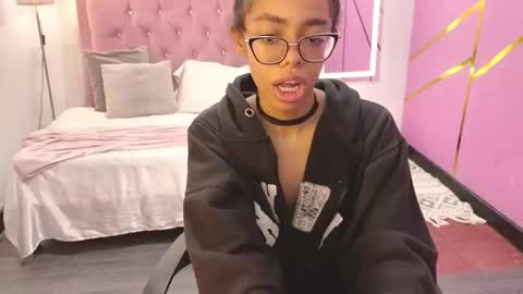 Snapshot of peneelopeecute chatting on 02/05/26, 08:46 peneelopeecute online show from 02/05/26, 08:46