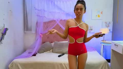 Snapshot of peneelopeecute chatting on 04/08/26, 08:25 peneelopeecute online show from 04/08/26, 08:25