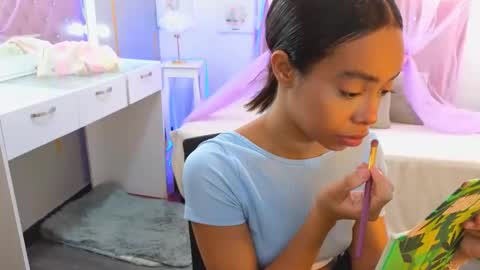 Snapshot of peneelopeecute chatting on 04/14/26, 07:42 peneelopeecute online show from 04/14/26, 07:42