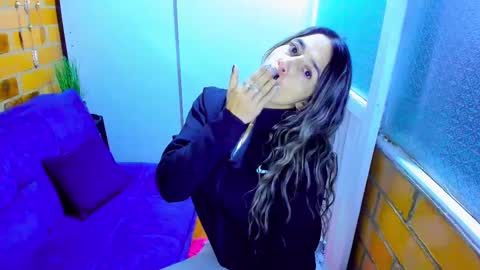 Penelope online show from 02/15/25, 12:04