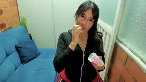 Penelope online show from 09/10/25, 06:52