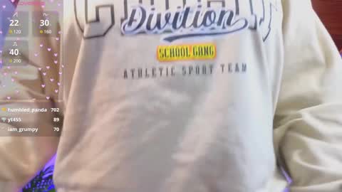 Snapshot of penelope_tay chatting on 01/31/25, 09:48 penelope online show from 01/31/25, 09:48