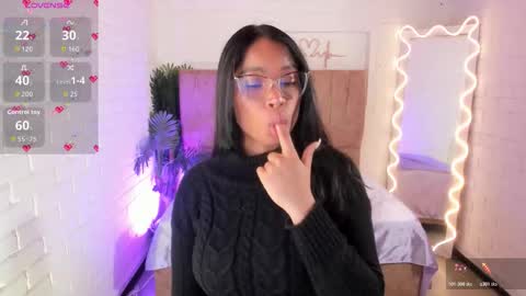 Snapshot of penelope_tay chatting on 11/11/25, 03:17 penelope online show from 11/11/25, 03:17