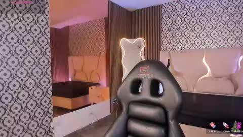 penelope online show from 12/23/25, 03:15