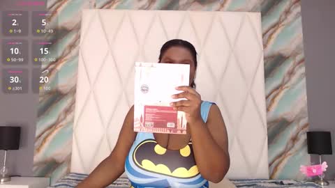 Snapshot of penelopeboobs_ chatting on 09/09/25, 06:29 online show from 09/09/25, 06:29