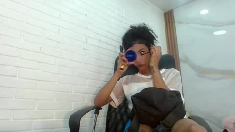 Snapshot of penelopee_rouse chatting on 11/05/25, 07:58 Penelopee Rouse online show from 11/05/25, 07:58