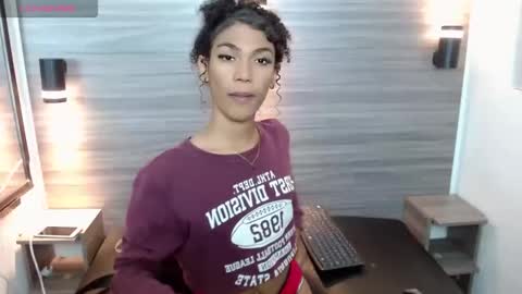 Snapshot of penelopee_rouse chatting on 11/09/25, 07:34 Penelopee Rouse online show from 11/09/25, 07:34