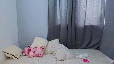 penelophe01 online show from 03/21/26, 10:13