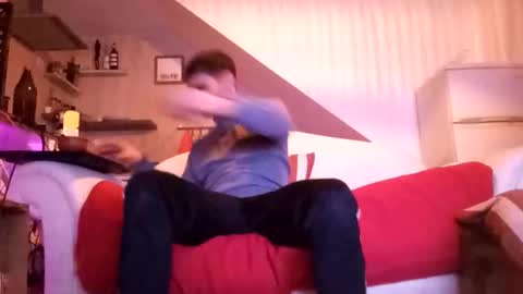 Snapshot of penesvoladores92 chatting on 02/11/26, 12:15 penesvoladores92 online show from 02/11/26, 12:15