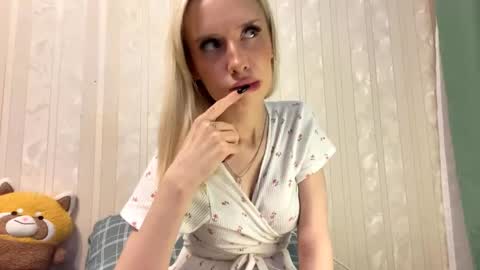 Margot online show from 10/13/25, 04:29