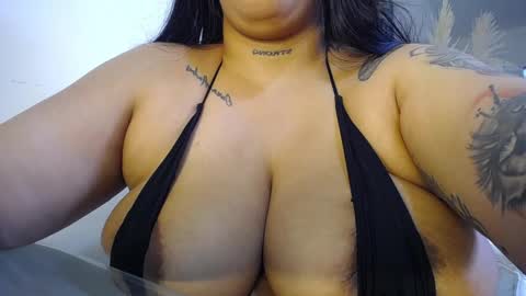 Snapshot of pennyomelons chatting on 11/07/25, 05:24 My onlyfans online show from 11/07/25, 05:24