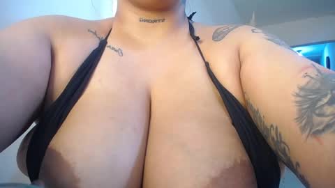 Snapshot of pennyomelons chatting on 03/17/26, 06:44 My onlyfans online show from 03/17/26, 06:44