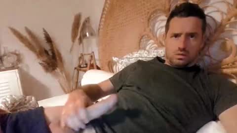 Snapshot of pep38fr chatting on 11/16/25, 02:33 bardamu online show from 11/16/25, 02:33