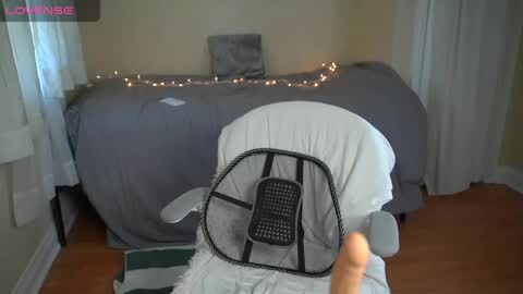 Snapshot of pepina_hot chatting on 04/30/26, 08:48 pepina_hot online show from 04/30/26, 08:48