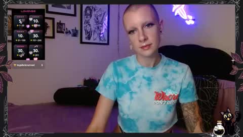 Snapshot of pepper_dagger chatting on 09/17/25, 03:41 Pepper Dagger online show from 09/17/25, 03:41