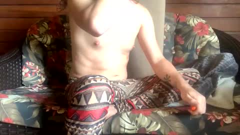 Snapshot of pequiventania chatting on 11/20/25, 12:16 Pequi online show from 11/20/25, 12:16