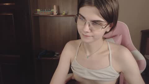 Farida online show from 12/10/24, 02:05