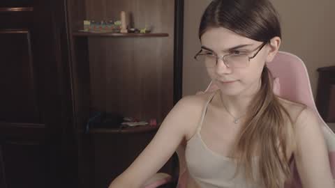 Farida online show from 12/10/24, 11:19