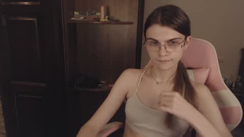 Farida online show from 01/11/25, 05:20