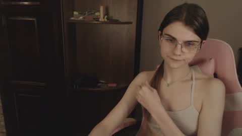 Farida online show from 01/11/25, 08:22