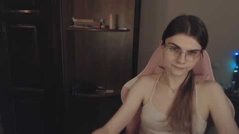 Farida online show from 01/16/25, 05:21