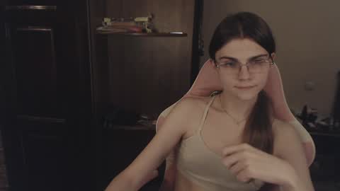 Farida online show from 01/30/25, 03:11