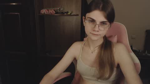 Farida online show from 02/09/25, 01:00