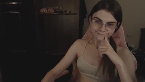 Farida online show from 02/18/25, 02:16