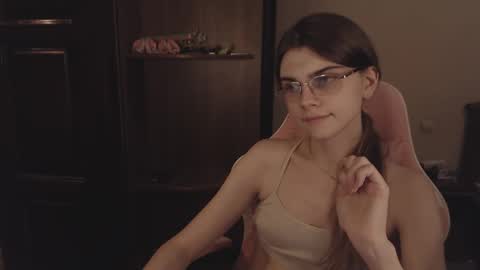 Farida online show from 02/21/25, 01:55