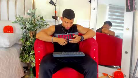 percy_god online show from 10/04/25, 07:34