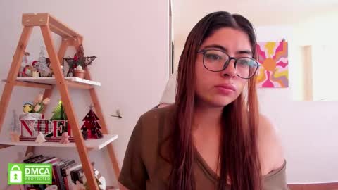 Sarah Ana Banana online show from 12/15/25, 04:55