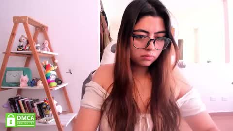 Sarah Ana Banana online show from 03/05/26, 04:03